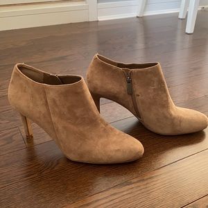Vince Camuto Swade Booties Nude
